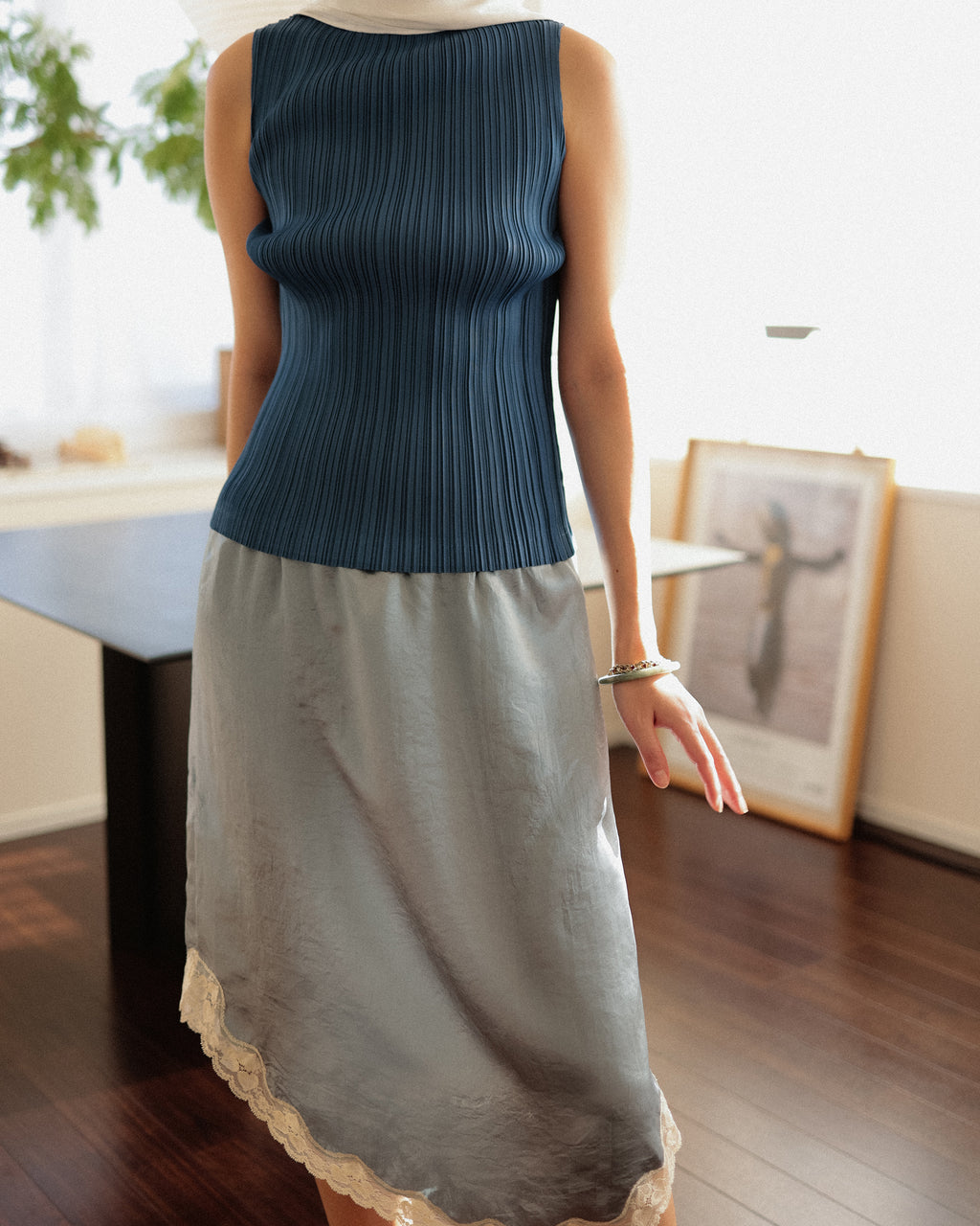 オーシャンプリーツスリーブレスTops、アズールブルー