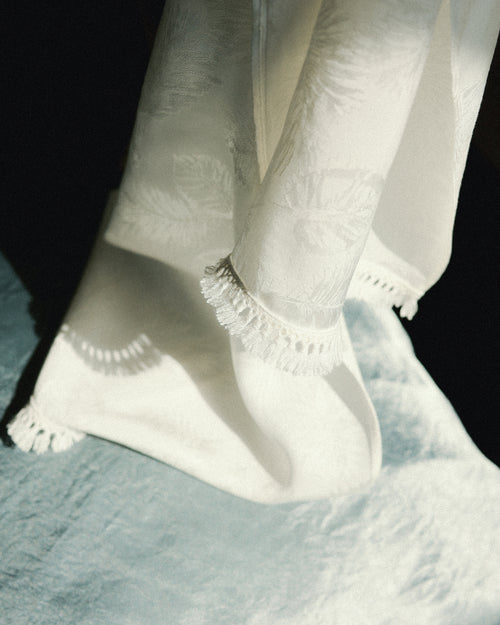 (Restock on 3.23) Marie Silk-Light Tassel Scarf, Banila Sky