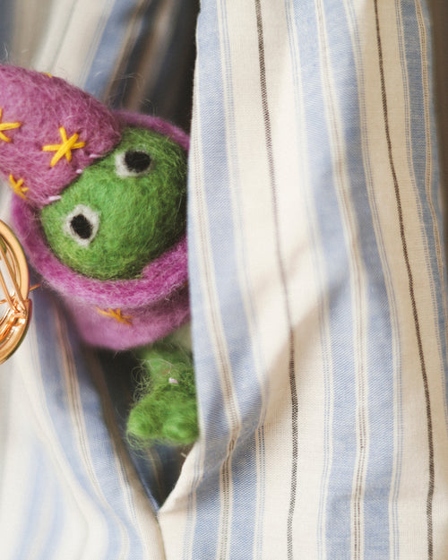 (Little Wizard Edition) Enchanted Bayou Frog Keyring, Starlit