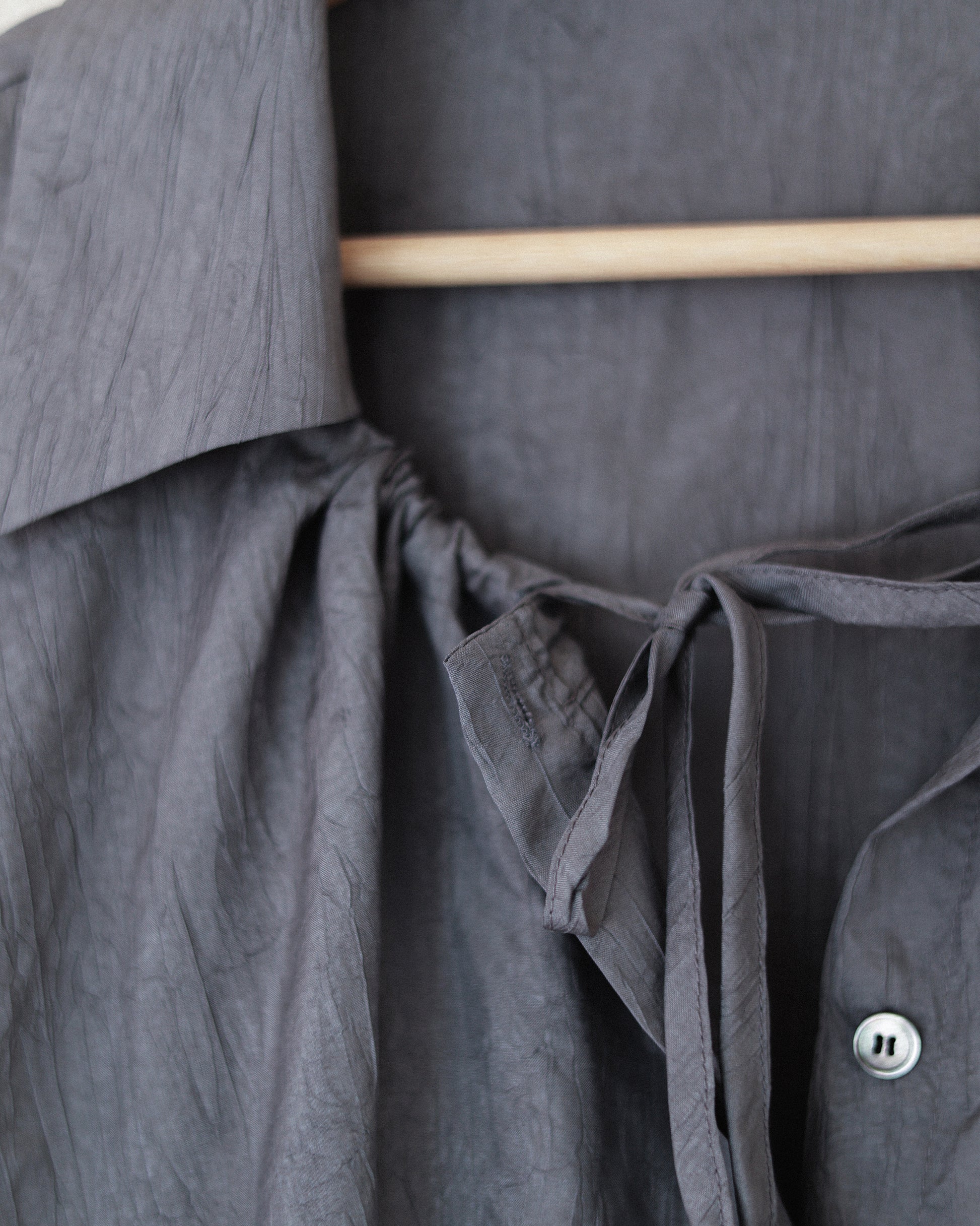 Textured Loose String Pierrot Blouse, Thunder