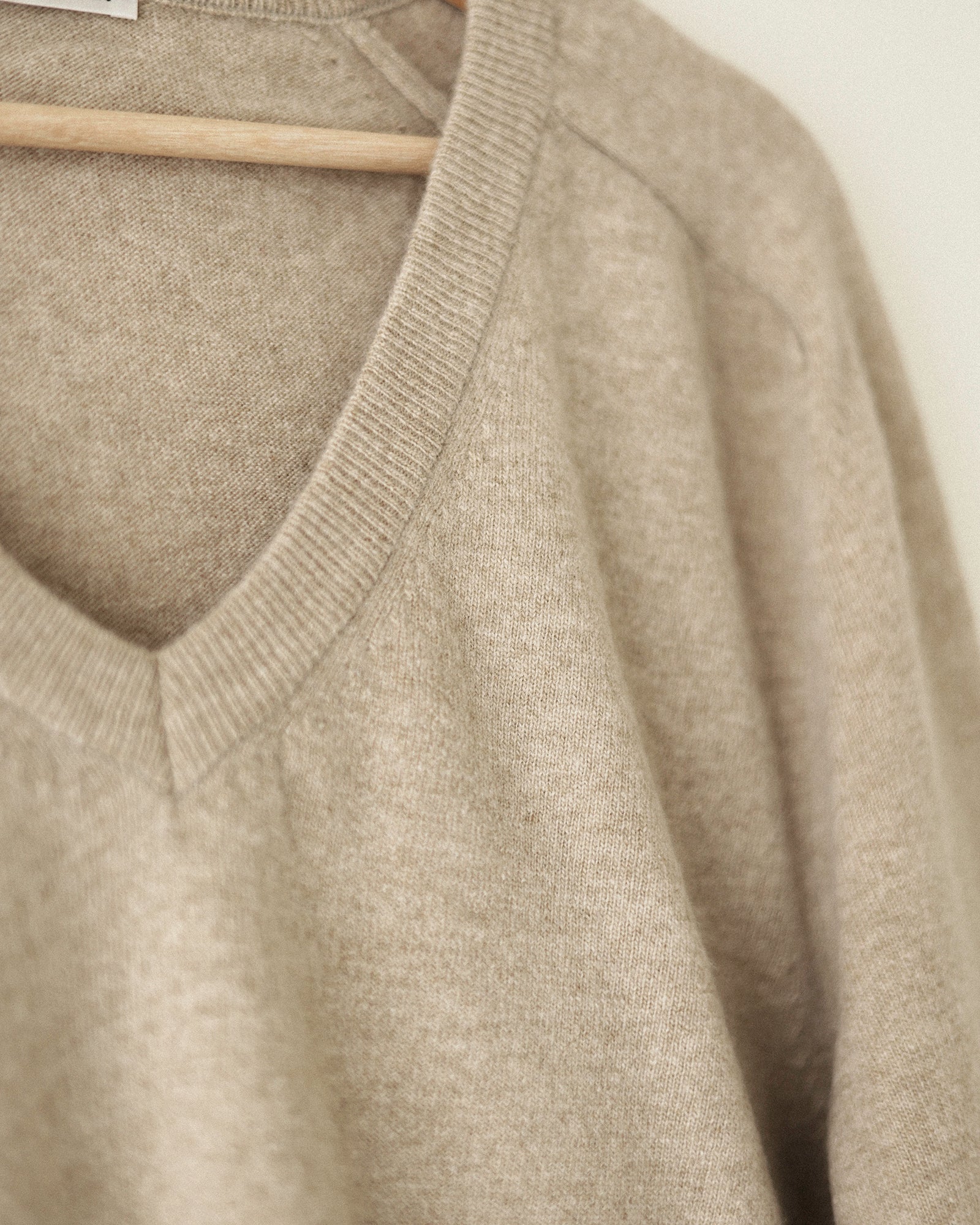 Cashmere Blend V-Neck Jumper, Marigold Beige