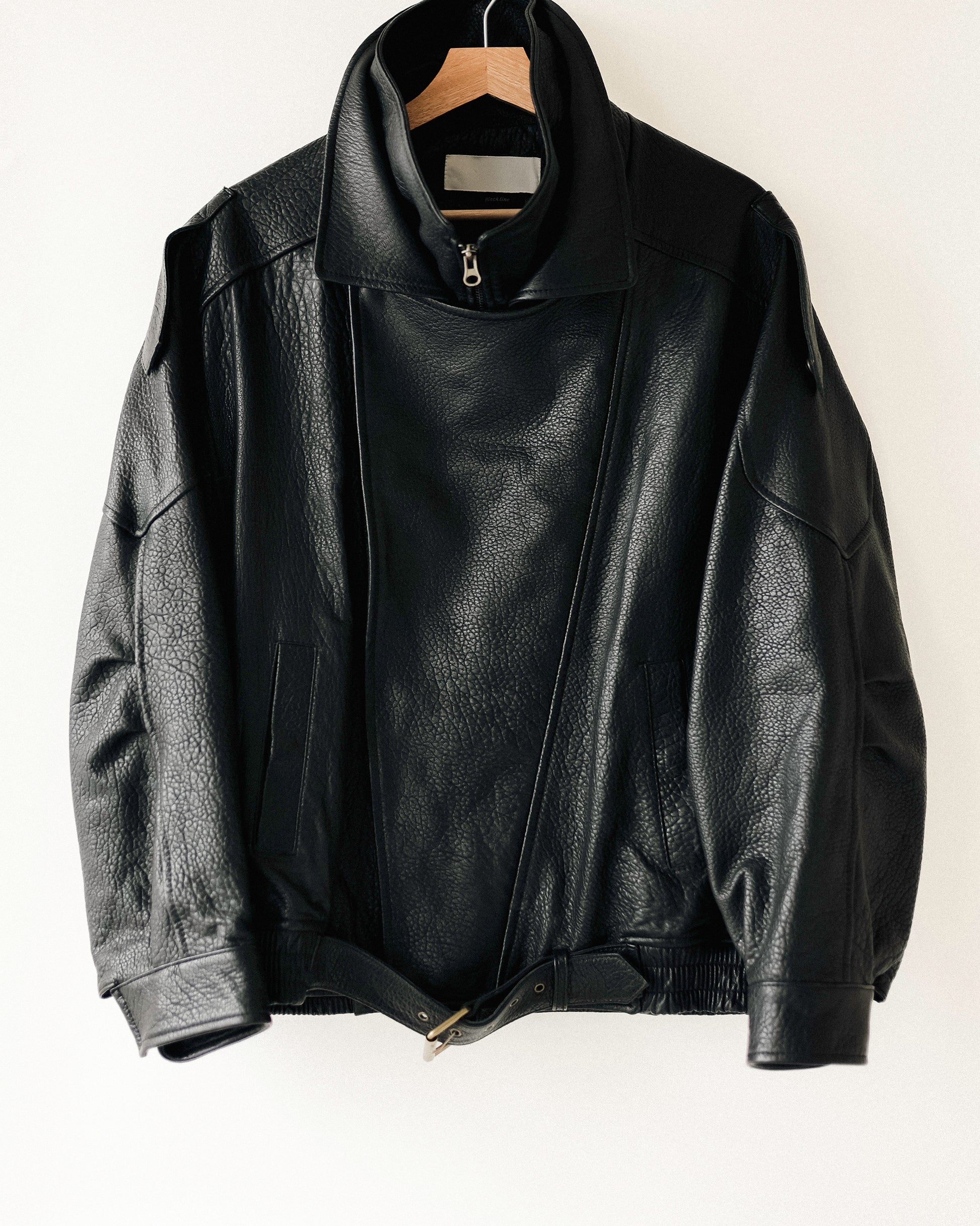 Italian Shrunken Forma Leather Jacket, Nero Pelle