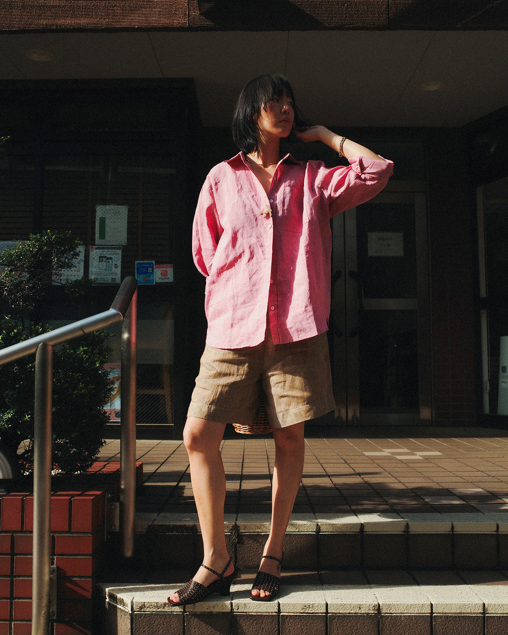 Mina Tailored Linen Bermuda Shorts, Sunwashed Natural Beige