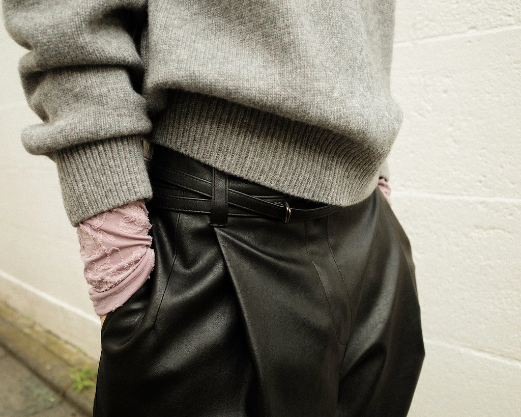 Loretta Essencial Geelong Wool V-Neck Jumper, Grey