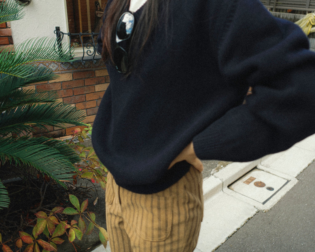 Loretta Essencial Geelong Wool V-Neck Jumper, Dark Blue Night