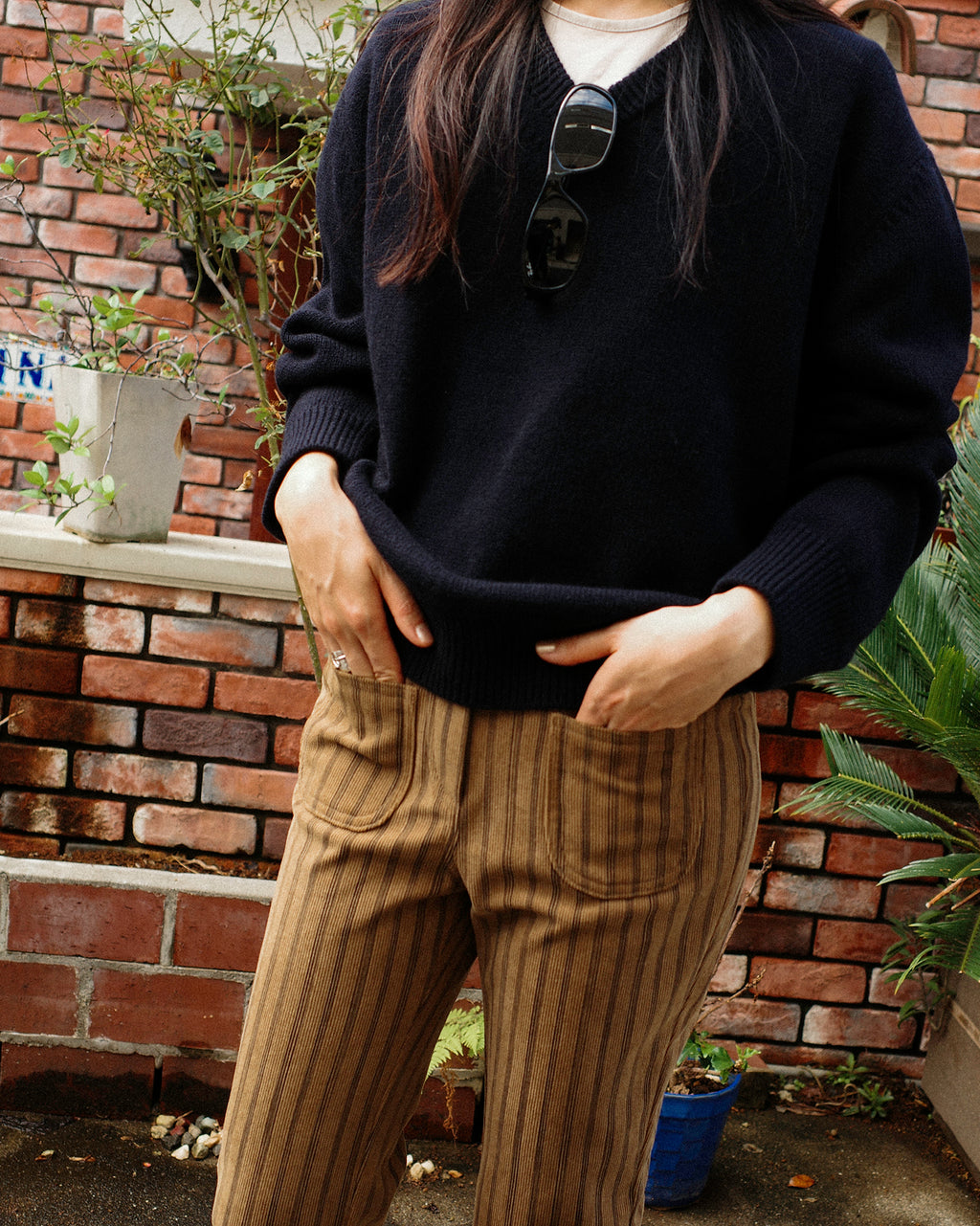 Loretta Essencial Geelong Wool V-Neck Jumper, Dark Blue Night