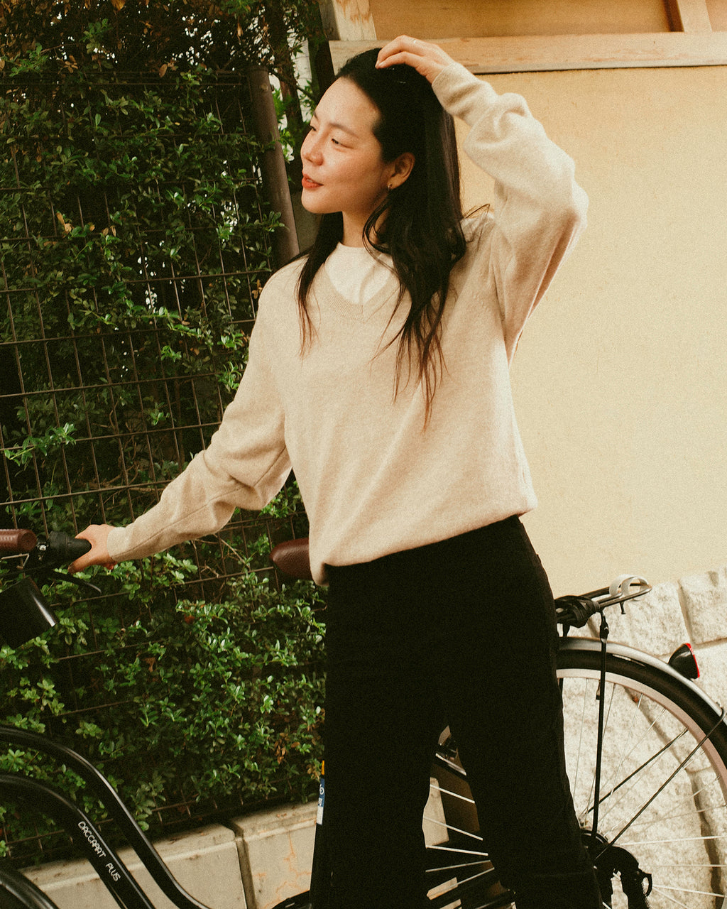 Cashmere Blend V-Neck Jumper, Marigold Beige