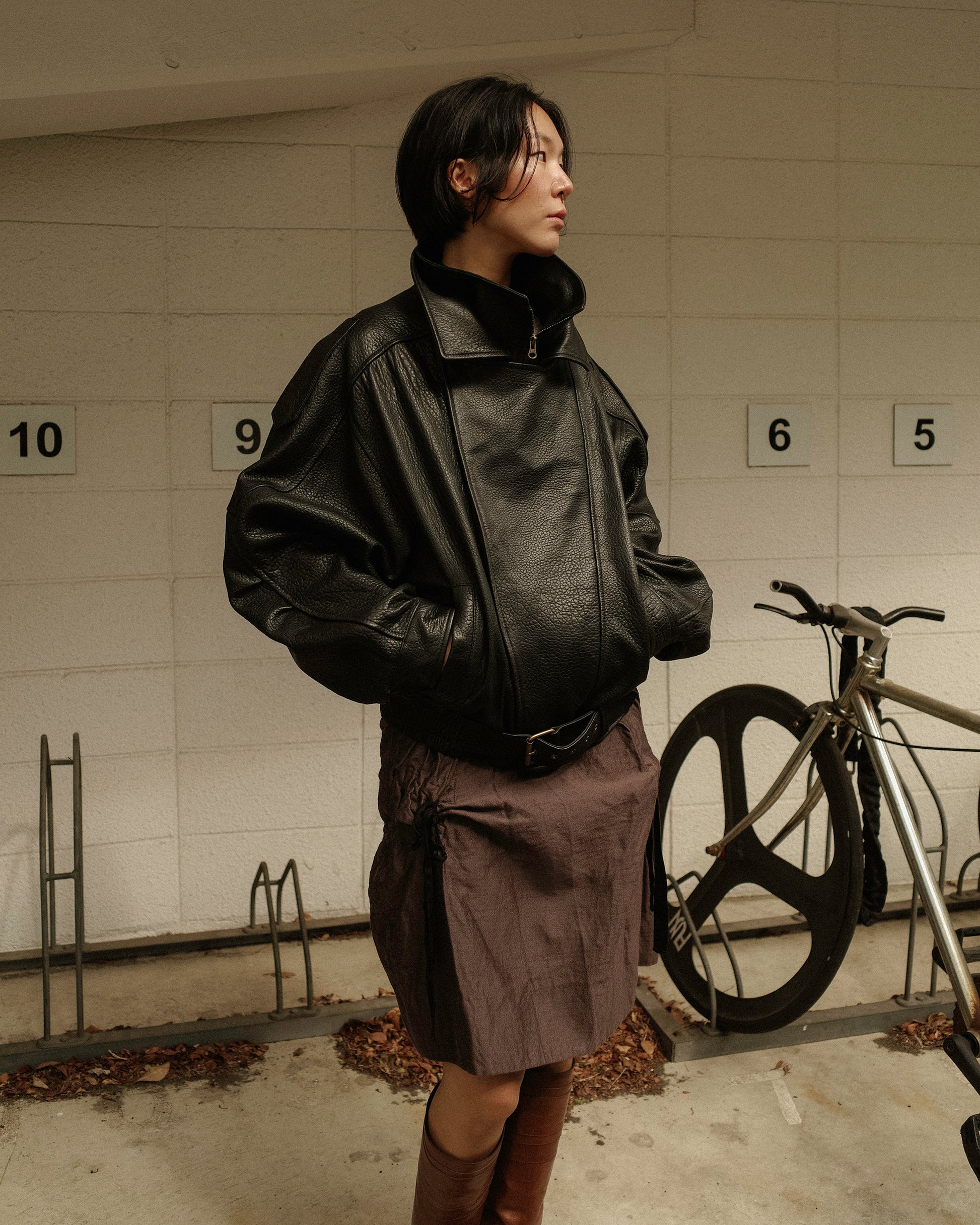 Italian Shrunken Forma Leather Jacket, Nero Pelle