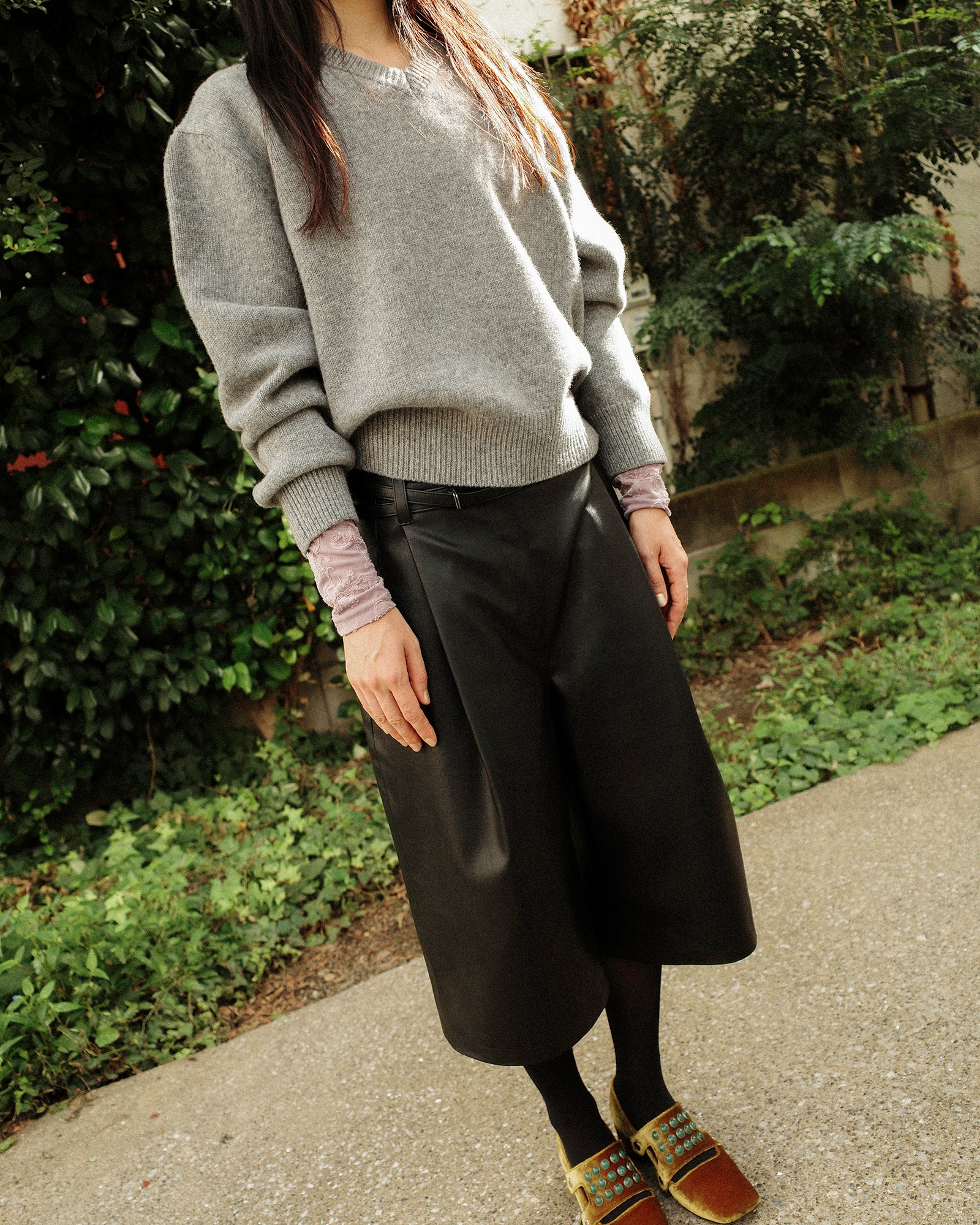 シン・シティ フェイクレザー バミューダショーツ マットブラック