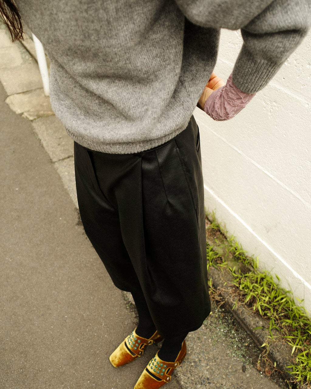 シン・シティ フェイクレザー バミューダショーツ マットブラック