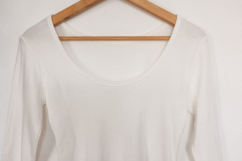 リバーシブル深UネックコットンTシャツ、ハレ