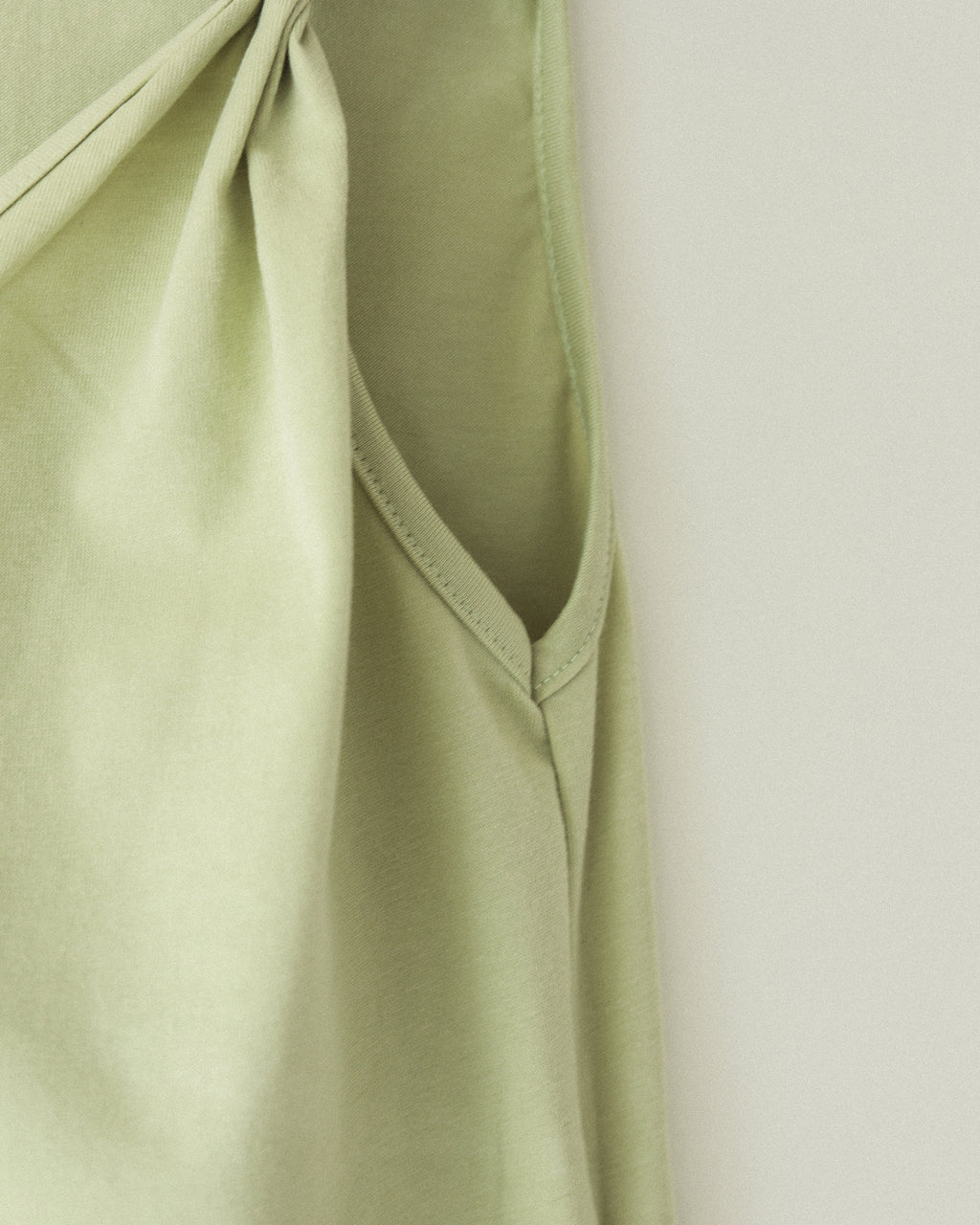 Daphne Twist Top, Pistachio Milk