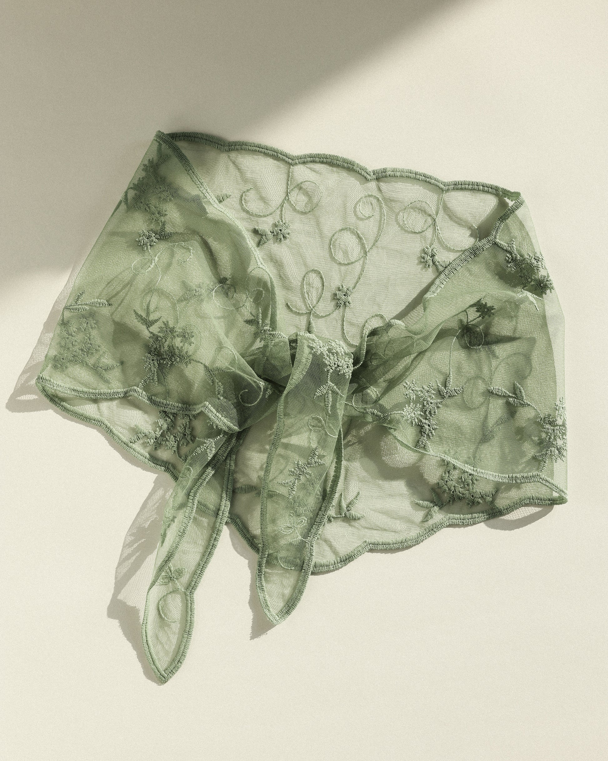 ムーアベールスカーフ、イングリッシュモス