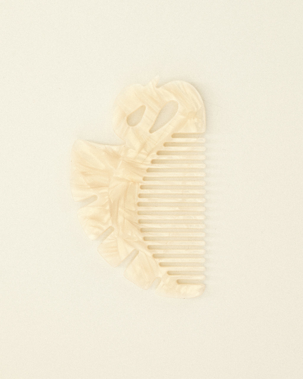 Odette Comb, Swan Lake Pearl