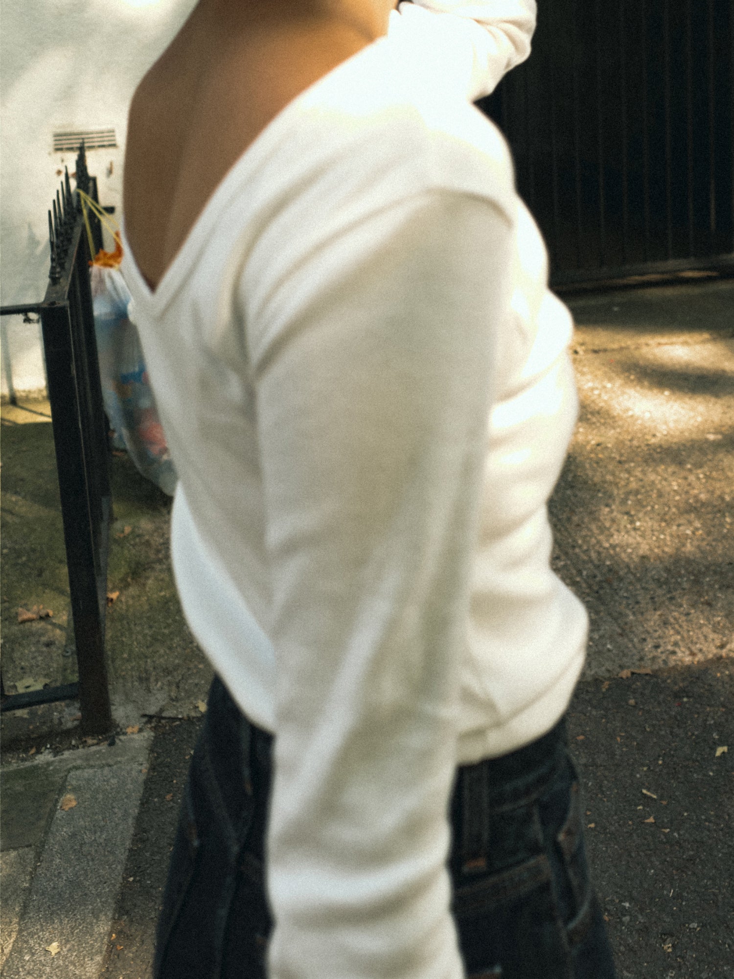 リバーシブル深UネックコットンTシャツ、ハレ