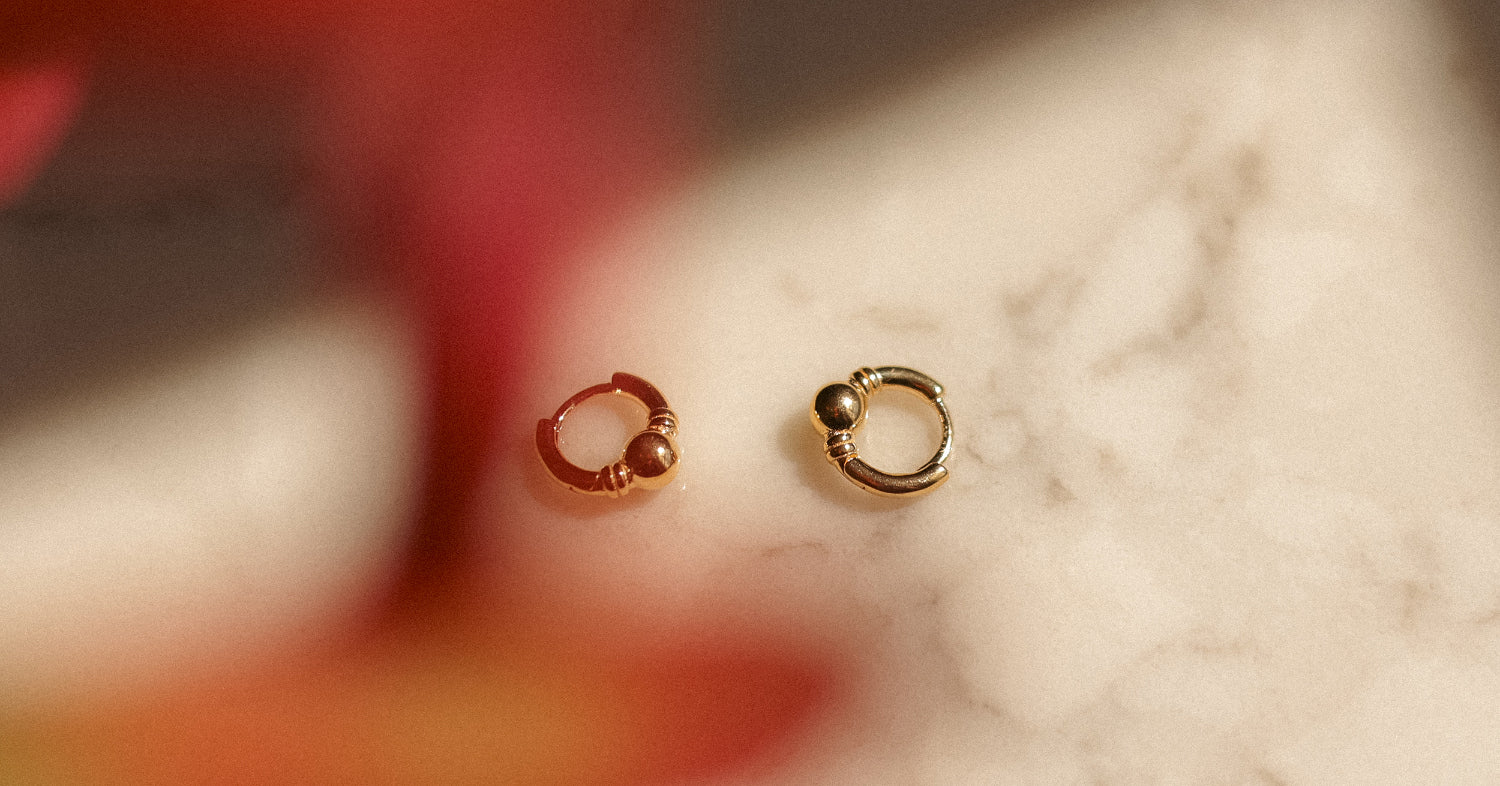 プチゴールドメッキフープイヤリング、ヴィーナス