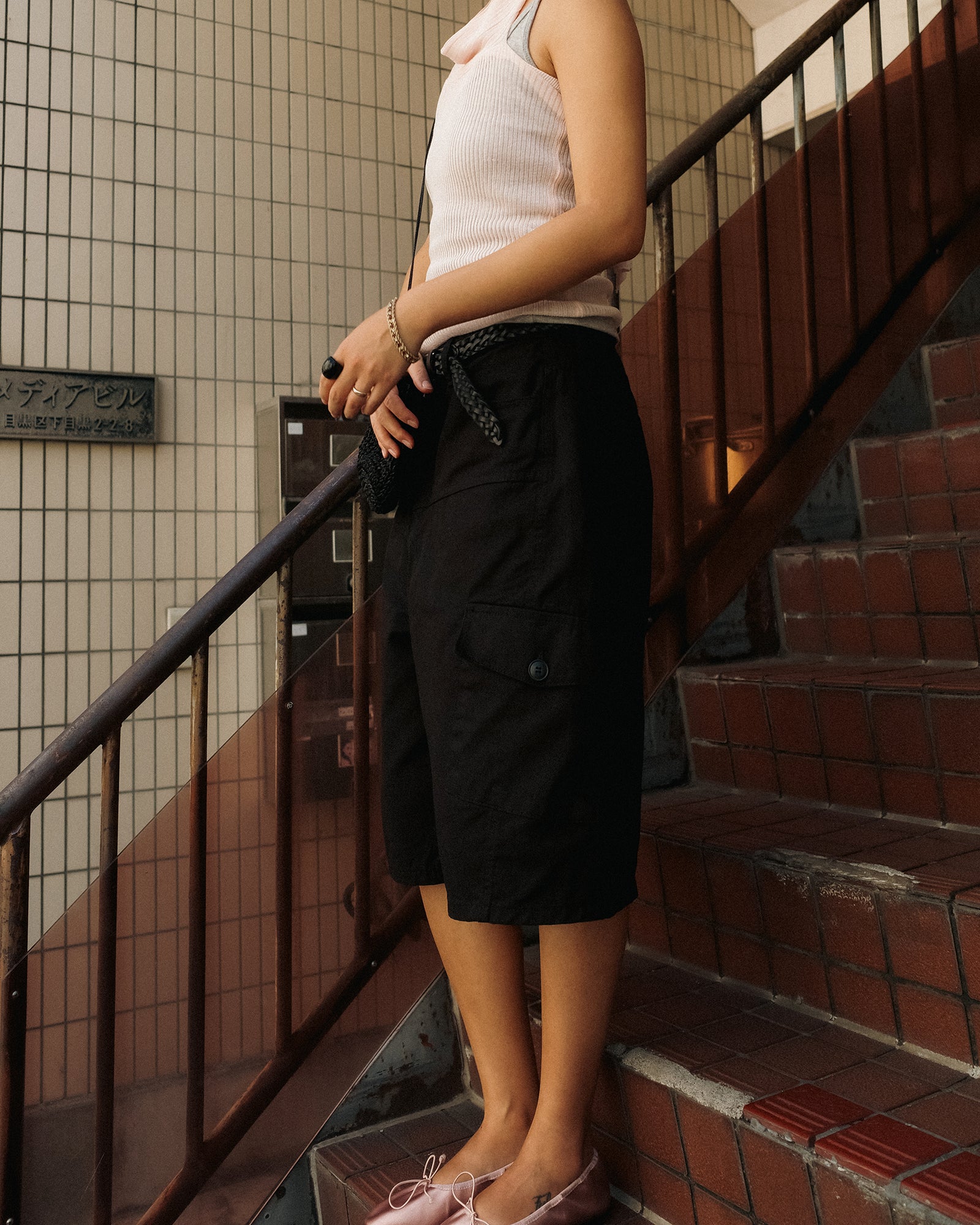 Ares Cargo Low-rise Long Shorts, Deep Black
